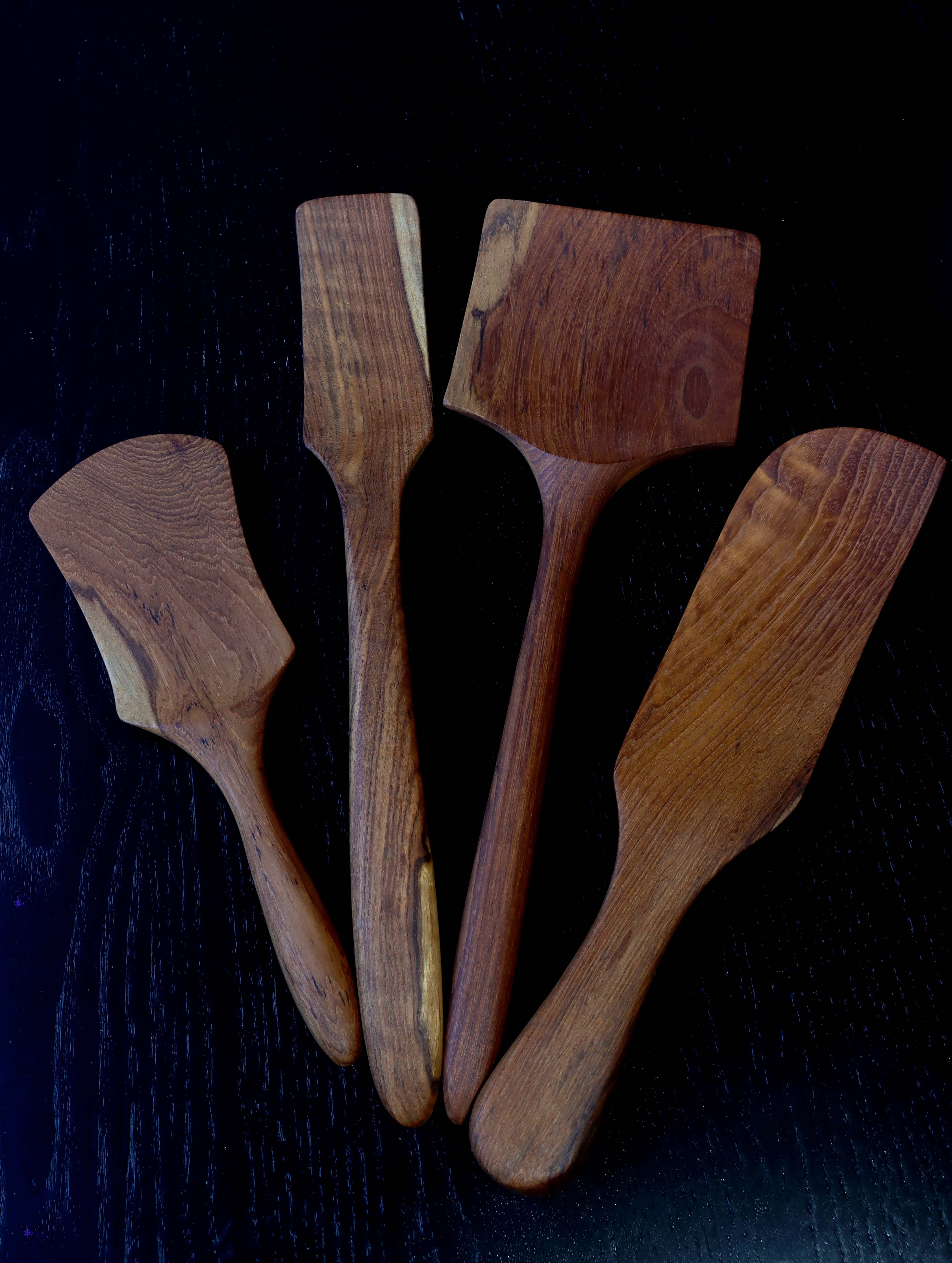 Prestigious Teak Utensil Set